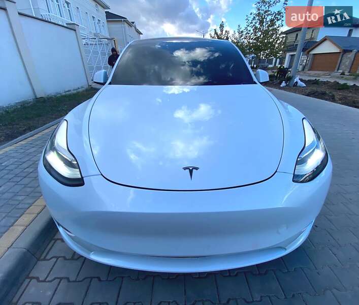Tesla Model Y 2022 Tesla Model Y 2022