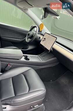 Позашляховик / Кросовер Tesla Model Y 2021 в 