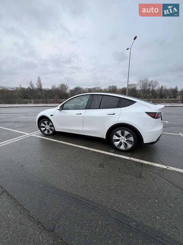Внедорожник / Кроссовер Tesla Model Y 2021 в Сумах
