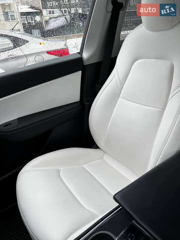 Внедорожник / Кроссовер Tesla Model Y 2021 в Киеве фото 12 Внедорожник / Кроссовер Tesla Model Y 2021 в Киеве