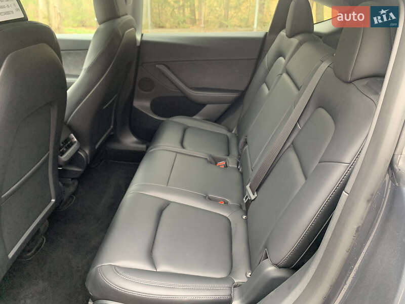 Внедорожник / Кроссовер Tesla Model Y 2022 в Самаре