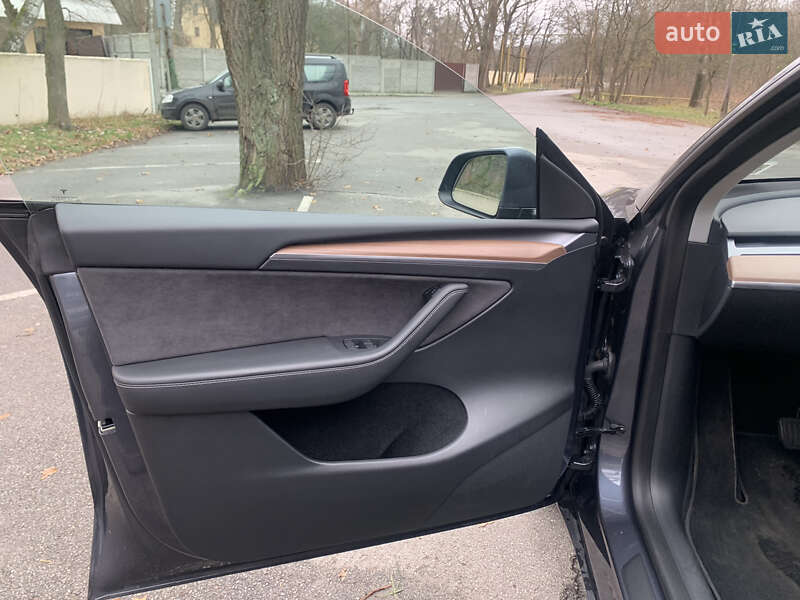 Внедорожник / Кроссовер Tesla Model Y 2022 в Самаре