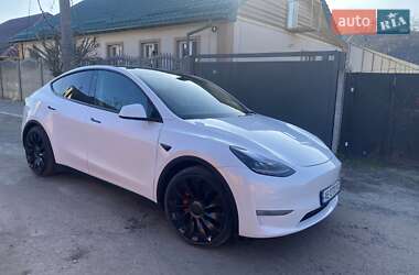 Внедорожник / Кроссовер Tesla Model Y 2022 в 