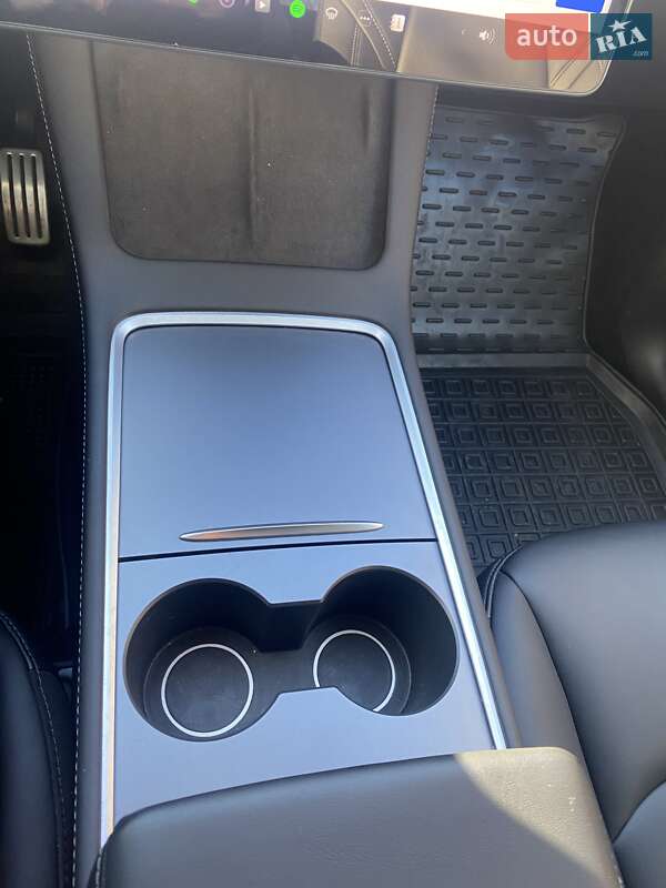 Внедорожник / Кроссовер Tesla Model Y 2022 в Днепре фото 16 Внедорожник / Кроссовер Tesla Model Y 2022 в Днепре