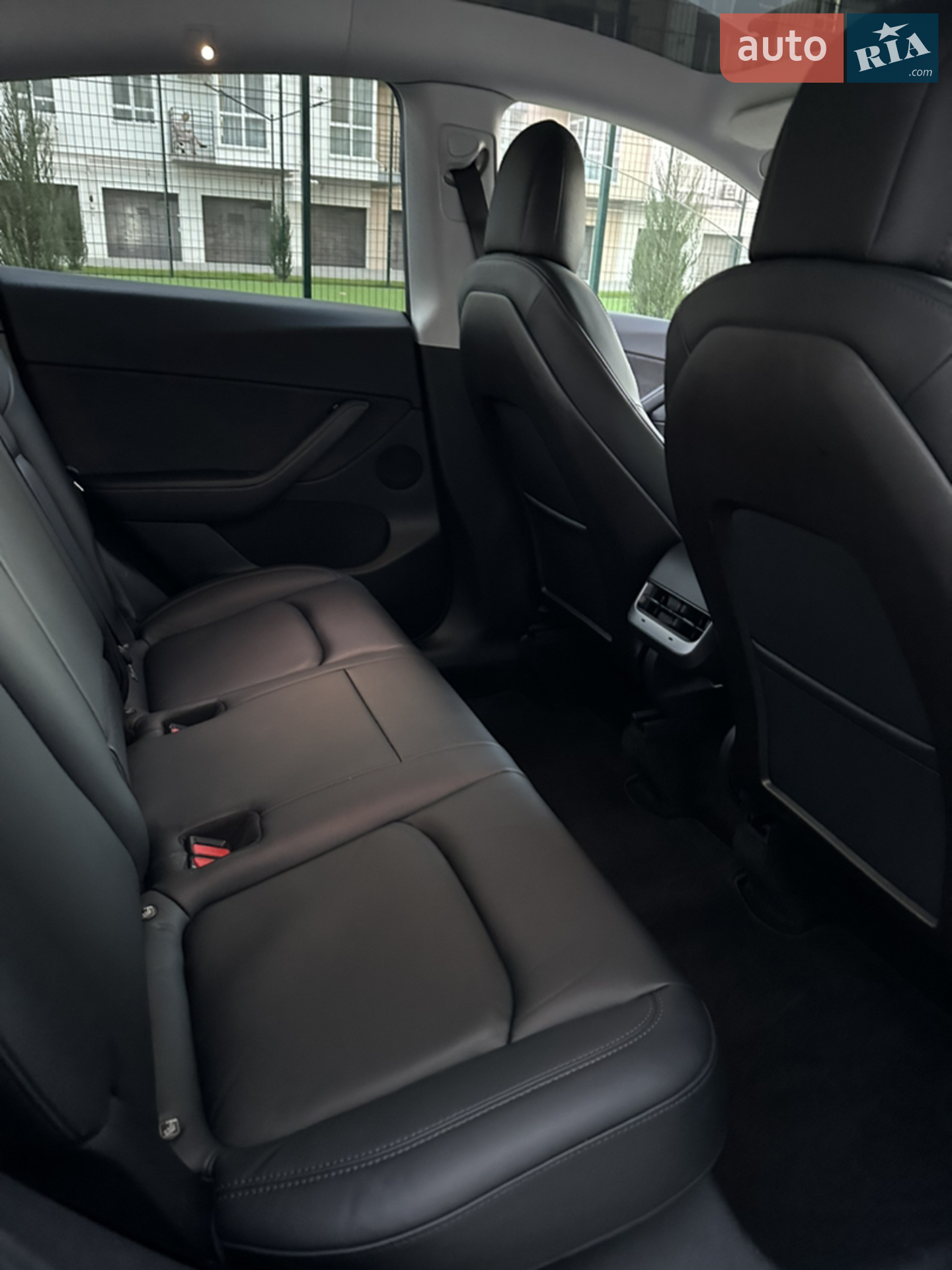2021 Tesla Model Y - мініатюра 32
