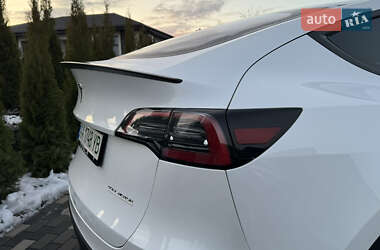 Внедорожник / Кроссовер Tesla Model Y 2022 в Киеве