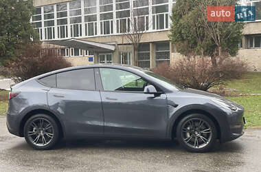 Позашляховик / Кросовер Tesla Model Y 2021 в Києві