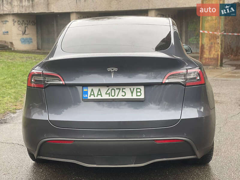Внедорожник / Кроссовер Tesla Model Y 2021 в Киеве