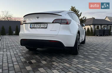 Внедорожник / Кроссовер Tesla Model Y 2022 в Киеве
