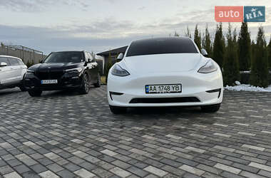 Внедорожник / Кроссовер Tesla Model Y 2022 в Киеве