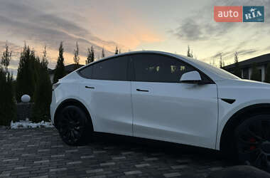 Внедорожник / Кроссовер Tesla Model Y 2022 в Киеве