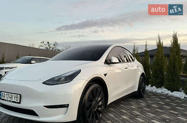 Внедорожник / Кроссовер Tesla Model Y 2022 в Киеве