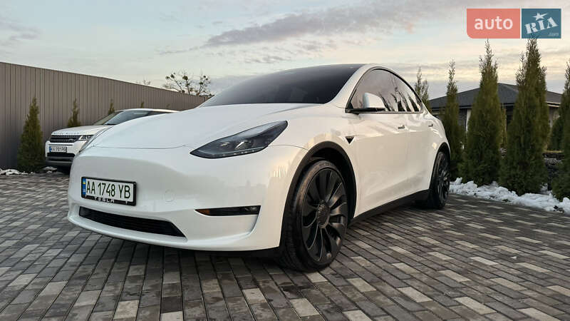 Позашляховик / Кросовер Tesla Model Y 2022 в Києві