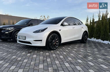 Внедорожник / Кроссовер Tesla Model Y 2022 в Киеве