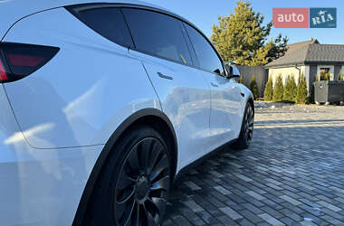 Внедорожник / Кроссовер Tesla Model Y 2022 в Киеве