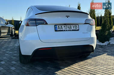 Внедорожник / Кроссовер Tesla Model Y 2022 в Киеве