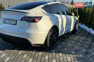 Внедорожник / Кроссовер Tesla Model Y 2022 в Киеве