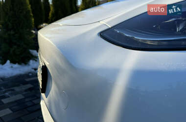 Внедорожник / Кроссовер Tesla Model Y 2022 в Киеве