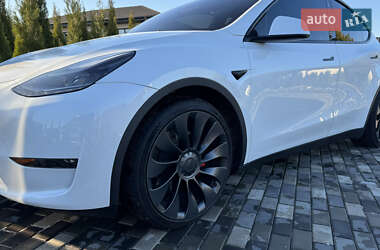Внедорожник / Кроссовер Tesla Model Y 2022 в Киеве