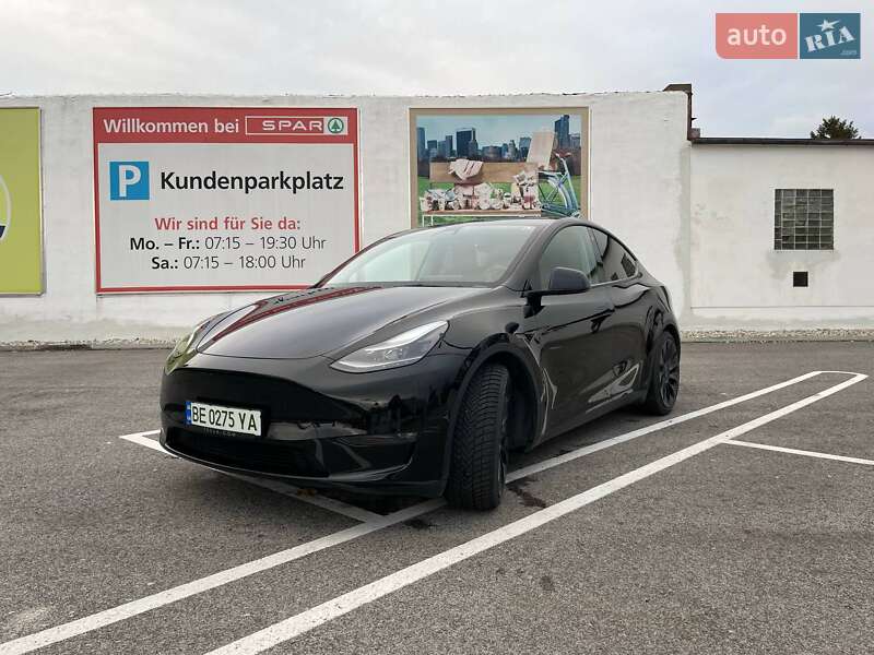 Tesla Model Y 2022