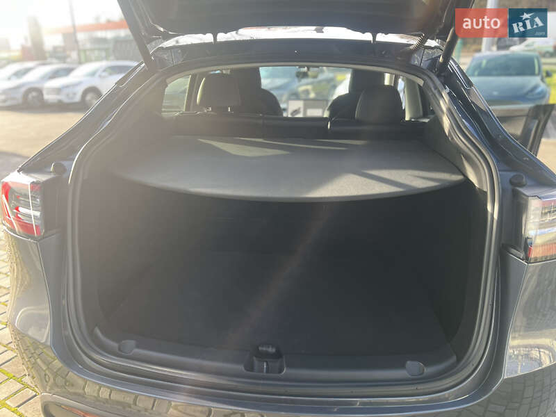 Внедорожник / Кроссовер Tesla Model Y 2023 в Тернополе