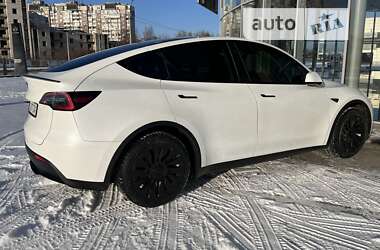 Позашляховик / Кросовер Tesla Model Y 2021 в Харкові