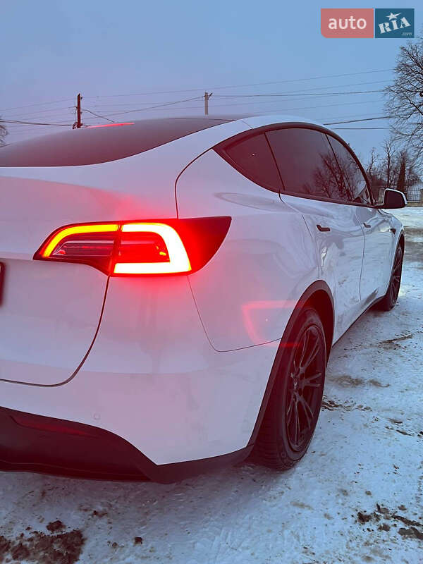 Позашляховик / Кросовер Tesla Model Y 2020 в Косові фото 5 Позашляховик / Кросовер Tesla Model Y 2020 в Косові