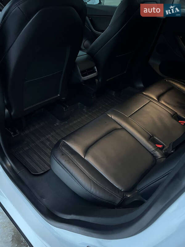 Внедорожник / Кроссовер Tesla Model Y 2020 в Косове