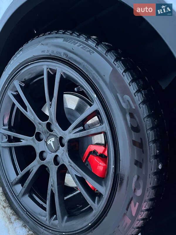 Внедорожник / Кроссовер Tesla Model Y 2020 в Косове