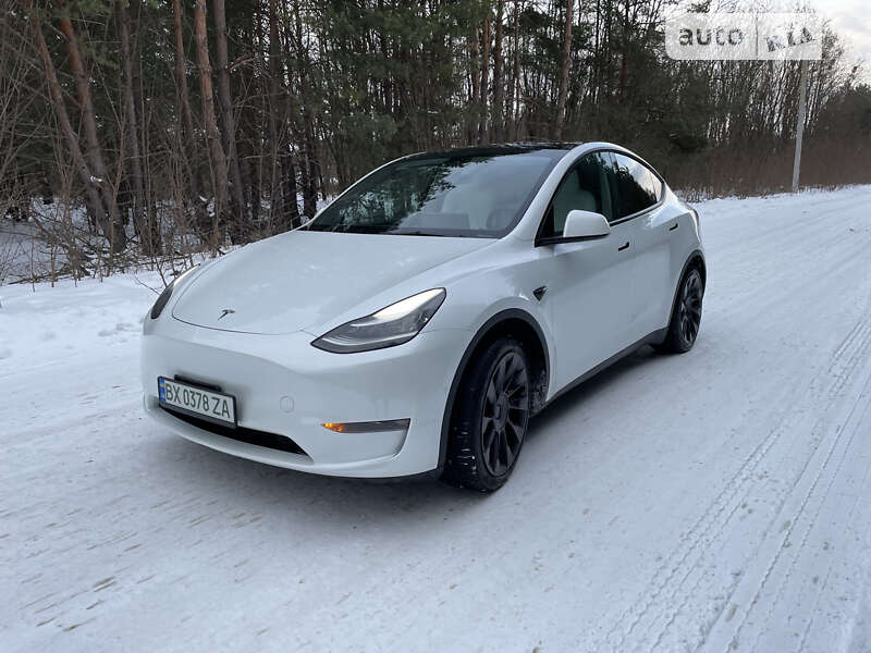 Внедорожник / Кроссовер Tesla Model Y 2021 в Ровно