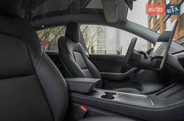 Внедорожник / Кроссовер Tesla Model Y 2023 в Киеве