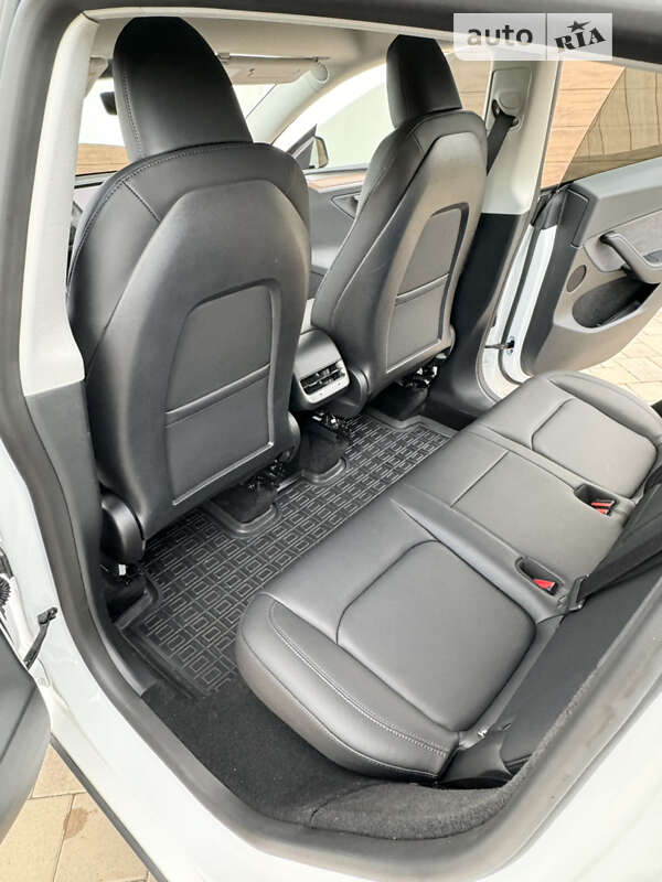 Внедорожник / Кроссовер Tesla Model Y 2023 в Ивано-Франковске фото 32 Внедорожник / Кроссовер Tesla Model Y 2023 в Ивано-Франковске