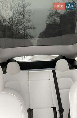 Внедорожник / Кроссовер Tesla Model Y 2022 в 
