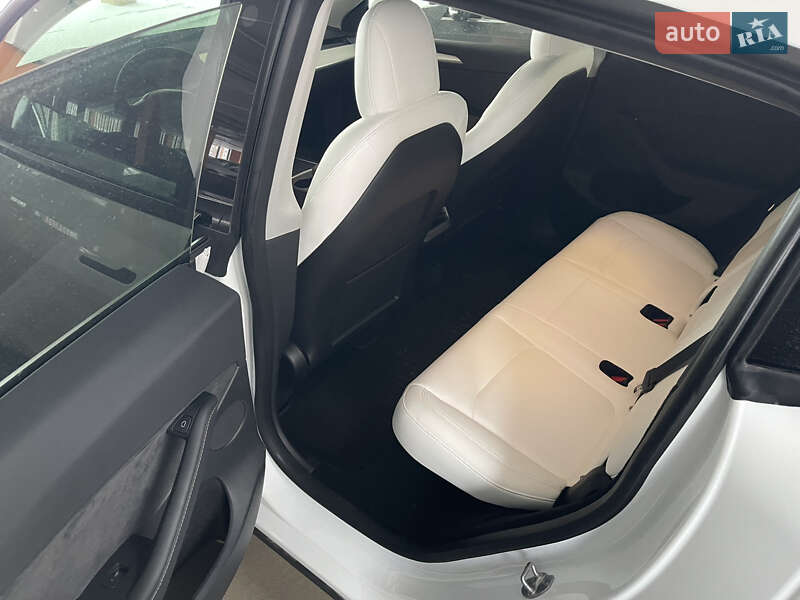 Внедорожник / Кроссовер Tesla Model Y 2022 в Киеве фото 12 Внедорожник / Кроссовер Tesla Model Y 2022 в Киеве