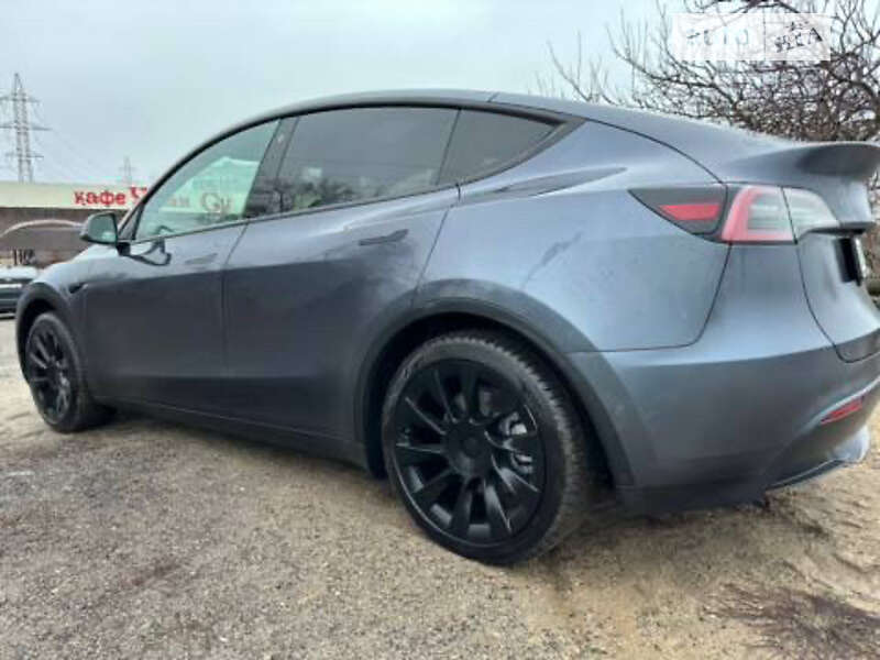 Позашляховик / Кросовер Tesla Model Y 2021 в Дніпрі