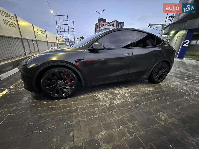 Позашляховик / Кросовер Tesla Model Y 2020 в Тернополі