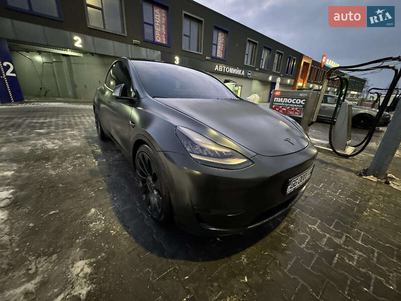 Позашляховик / Кросовер Tesla Model Y 2020 в Тернополі