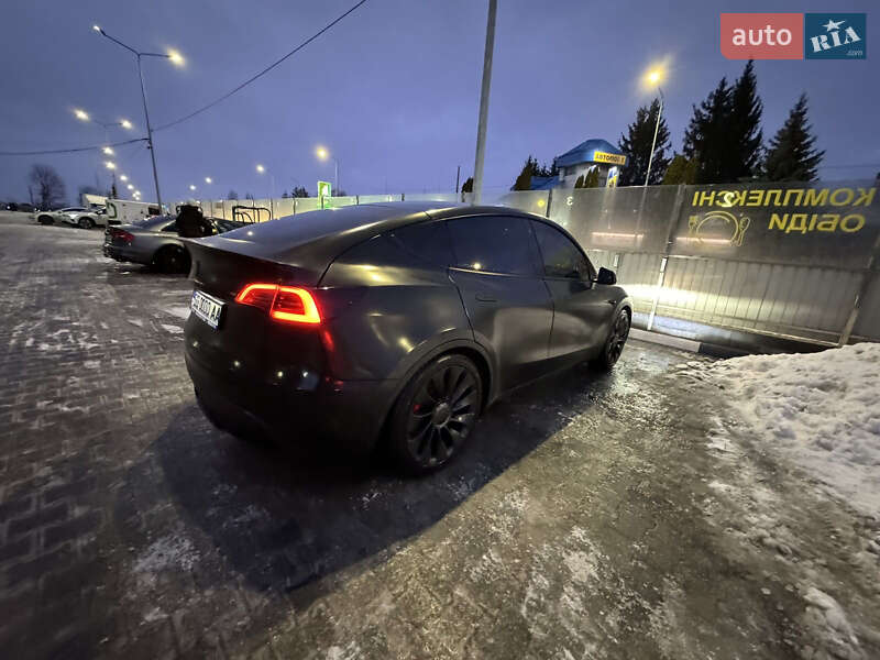 Позашляховик / Кросовер Tesla Model Y 2020 в Тернополі