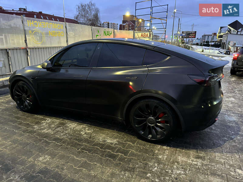 Позашляховик / Кросовер Tesla Model Y 2020 в Тернополі
