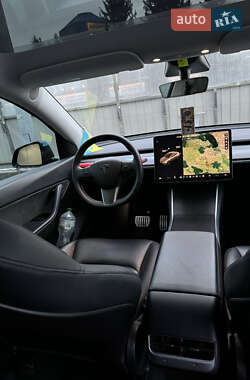 Внедорожник / Кроссовер Tesla Model Y 2020 в 