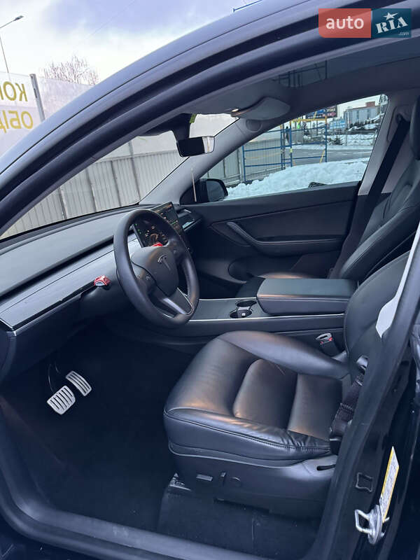 Позашляховик / Кросовер Tesla Model Y 2020 в Тернополі
