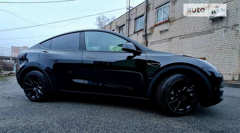 Внедорожник / Кроссовер Tesla Model Y 2022 в Днепре