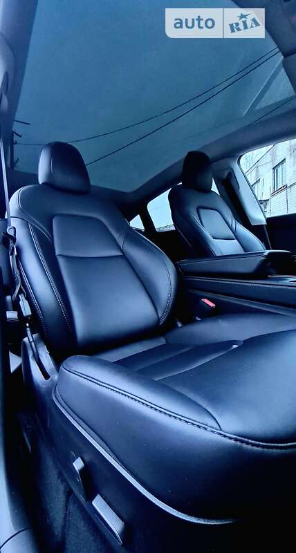 Внедорожник / Кроссовер Tesla Model Y 2022 в Днепре