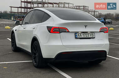 Внедорожник / Кроссовер Tesla Model Y 2020 в Киеве