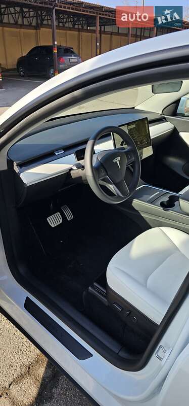 Внедорожник / Кроссовер Tesla Model Y 2022 в Запорожье фото 27 Внедорожник / Кроссовер Tesla Model Y 2022 в Запорожье