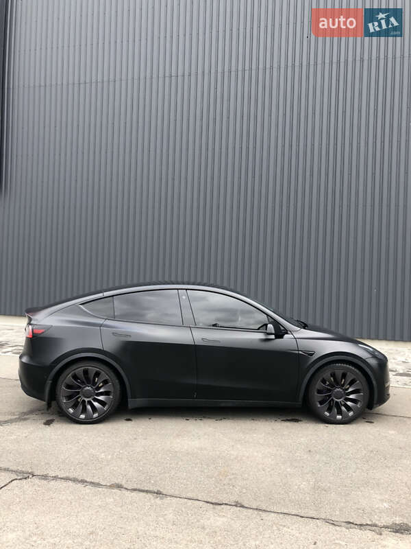 Позашляховик / Кросовер Tesla Model Y 2020 в Харкові