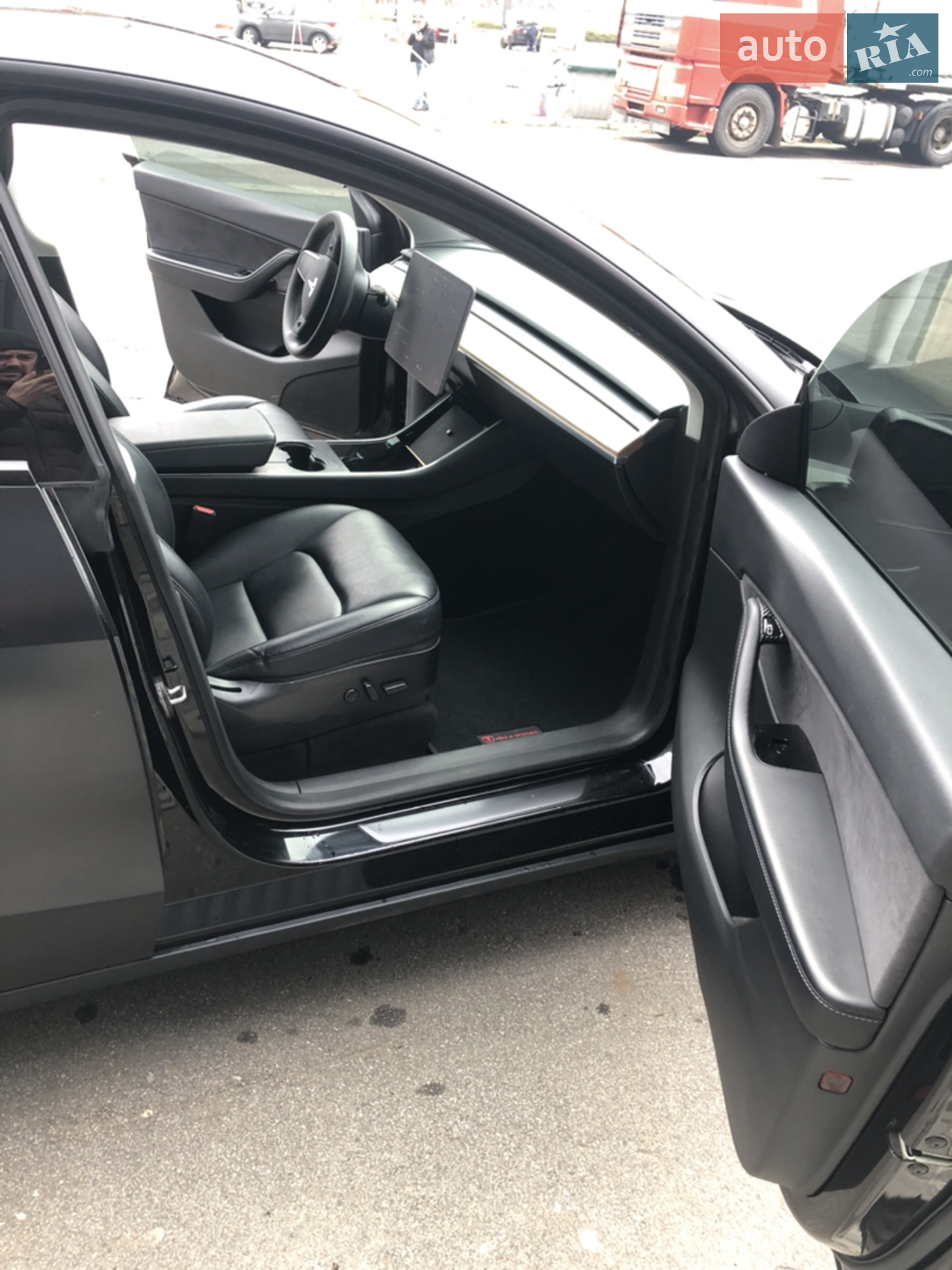 2020 Tesla Model Y - мініатюра 24