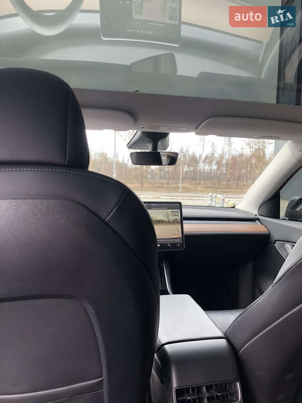 Позашляховик / Кросовер Tesla Model Y 2020 в Харкові