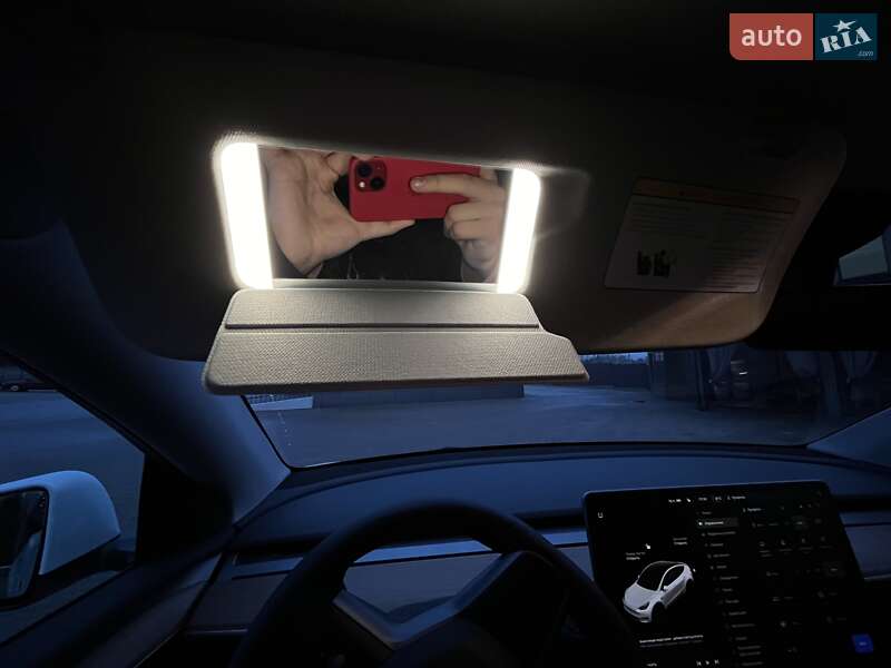 Внедорожник / Кроссовер Tesla Model Y 2023 в Ровно