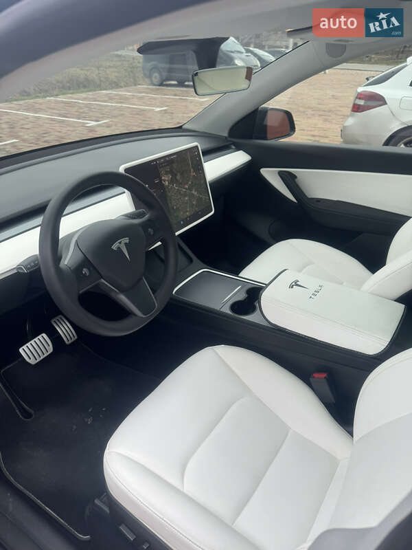 Внедорожник / Кроссовер Tesla Model Y 2021 в Львове фото 4 Внедорожник / Кроссовер Tesla Model Y 2021 в Львове